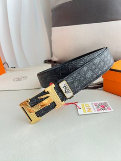 Buy Replica - Hermes  Black Leather Belt Crocodile Pattern with Gold "H" buckle  3.8cm